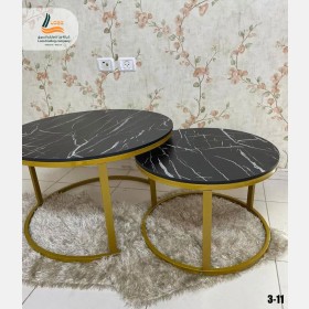 طاولة وسط قطعتين دائرية